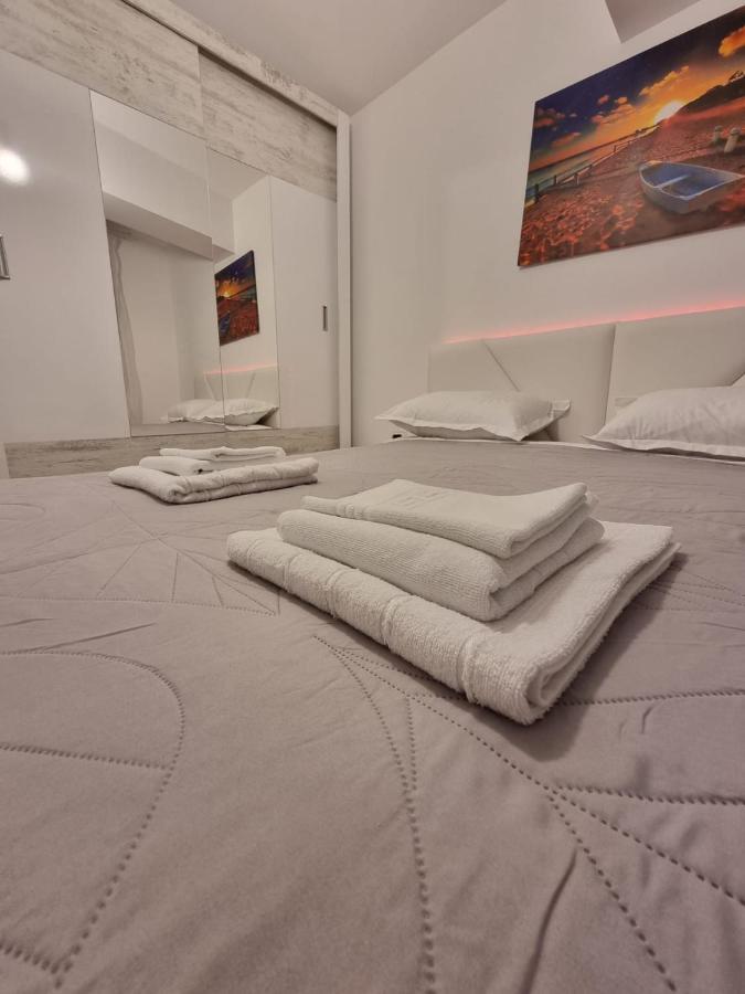 Appartement Dreams Escape à Craiova Extérieur photo